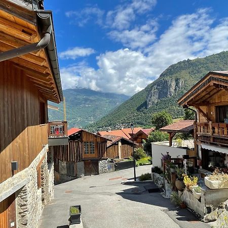 Maison De Village Au Pied Des 3 Vallees Villarlurin エクステリア 写真