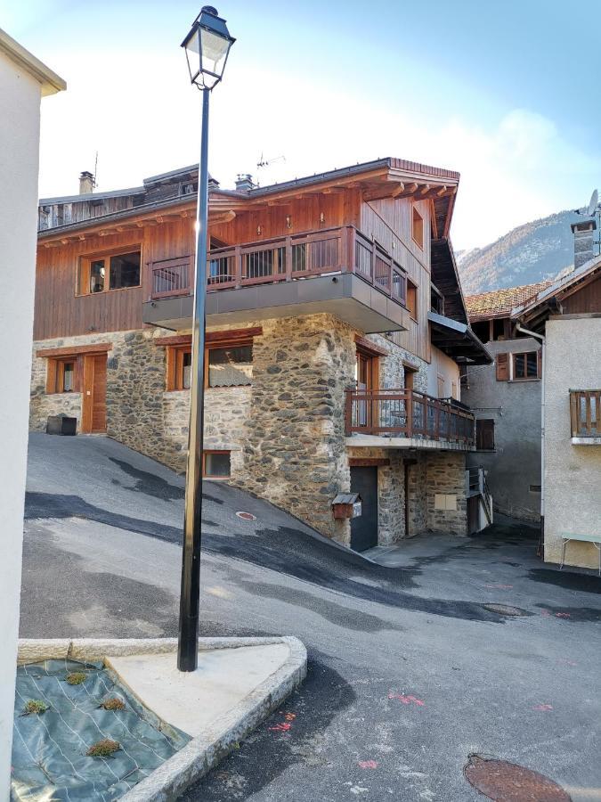 Maison De Village Au Pied Des 3 Vallees Villarlurin エクステリア 写真